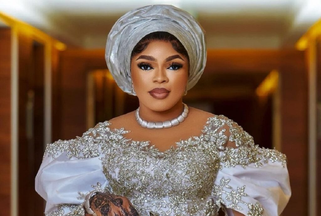 Bobrisky copy right (Yop L-Fril)