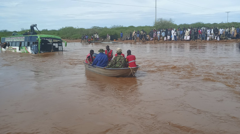 Les Fortes pluies en Tanzanie copy right (RT en Français)