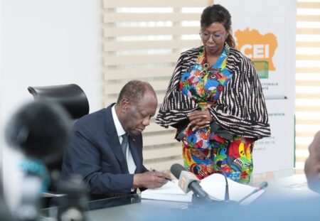 Côte d’Ivoire : Alassane Ouattara officialise sa candidature pour un 4ᵉ mandat