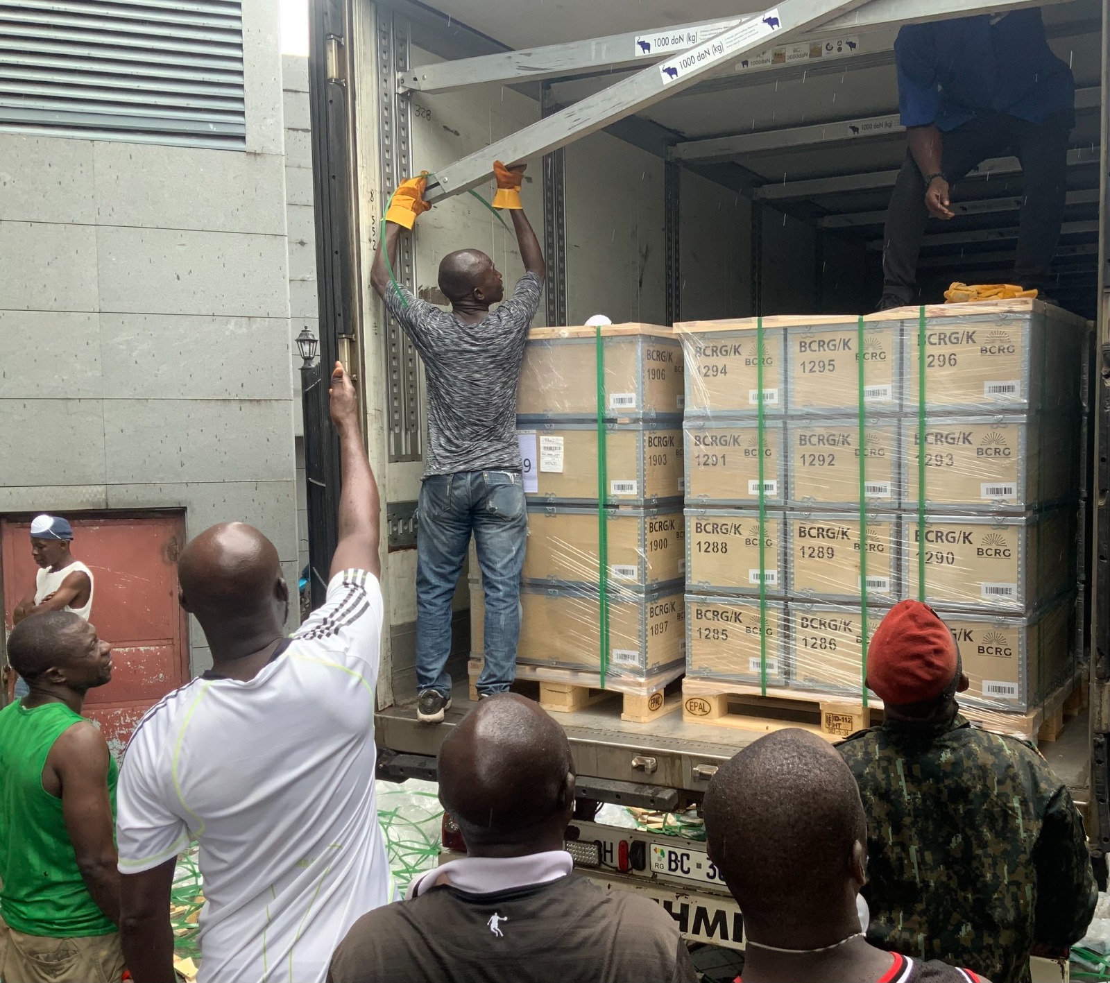 Guinée : introduction de nouveaux billets pour faire face à la crise de liquidités