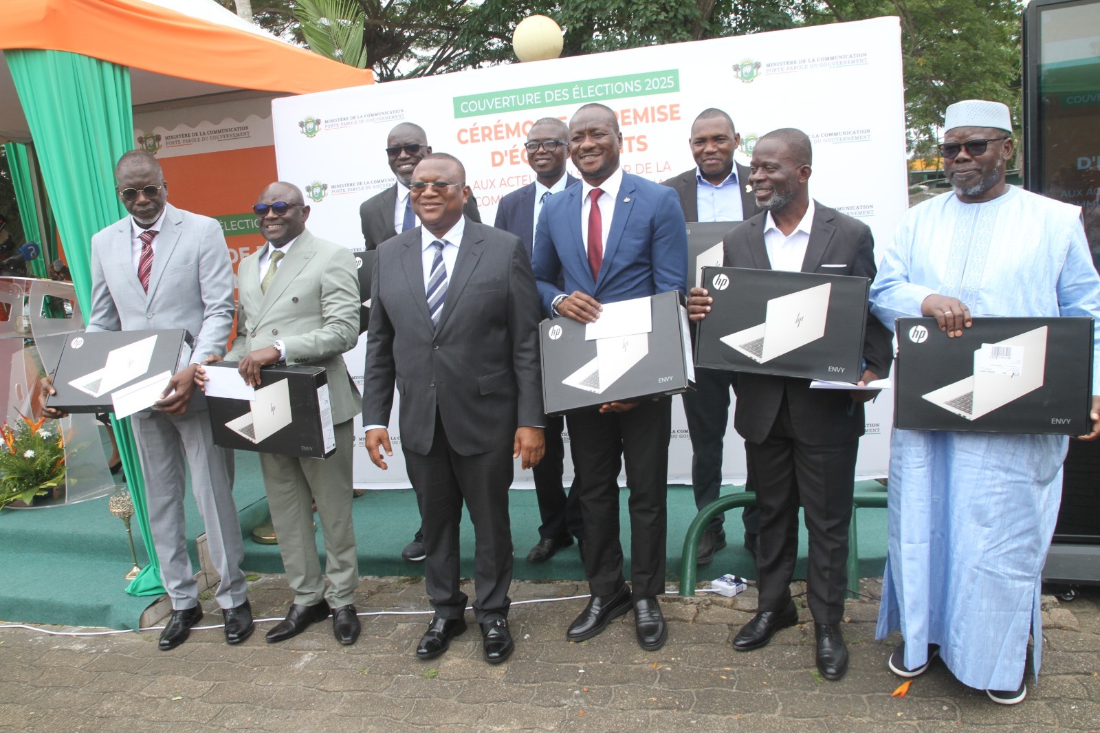 Côte d’Ivoire  les médias équipés pour la présidentielle de 2025