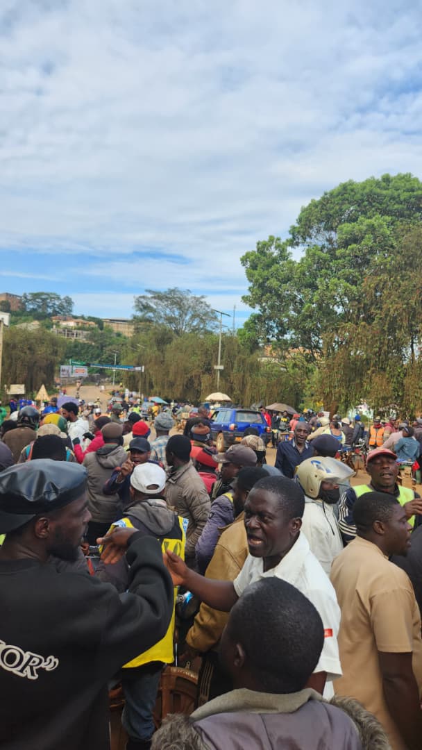 Cameroun : des mouvements d’humeur éclatent à Douala et Dschang