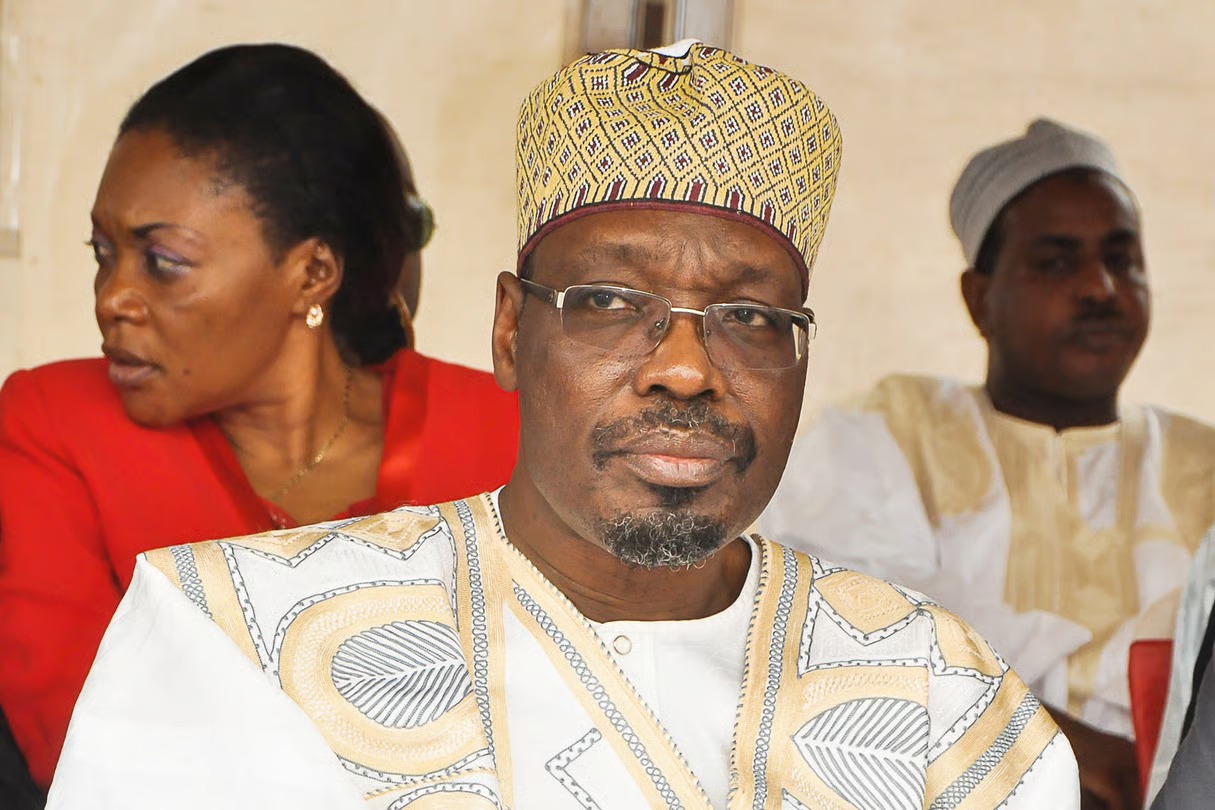 Présidentielle au Cameroun : Issa Tchiroma revendique la victoire