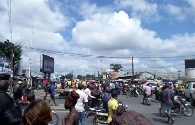 Cameroun : les rassemblements interdits dans plusieurs villes