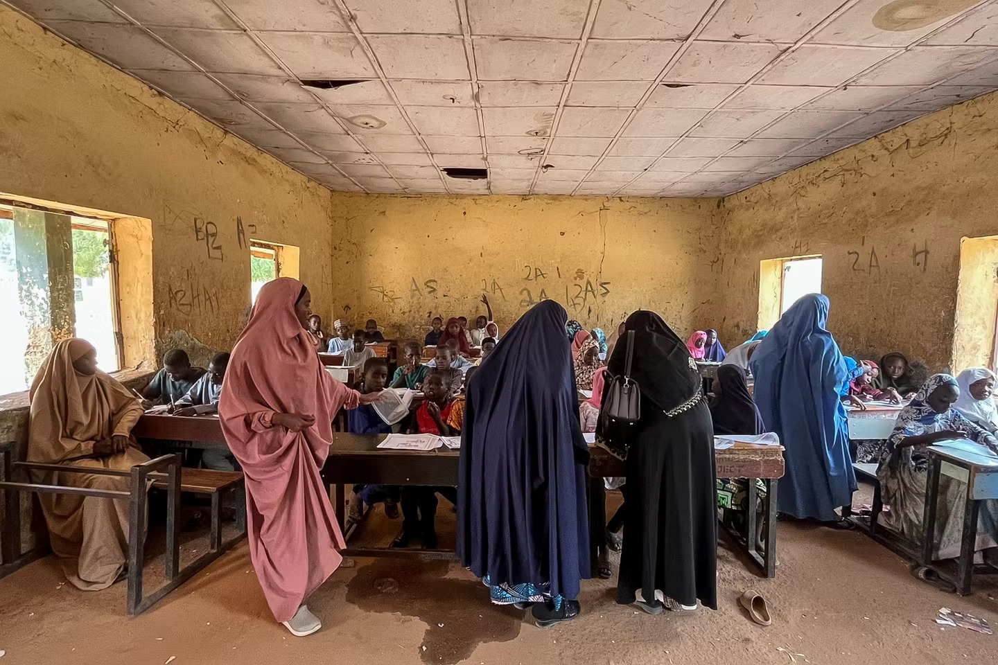 Nigeria : l’enlèvement de 25 lycéennes émeut