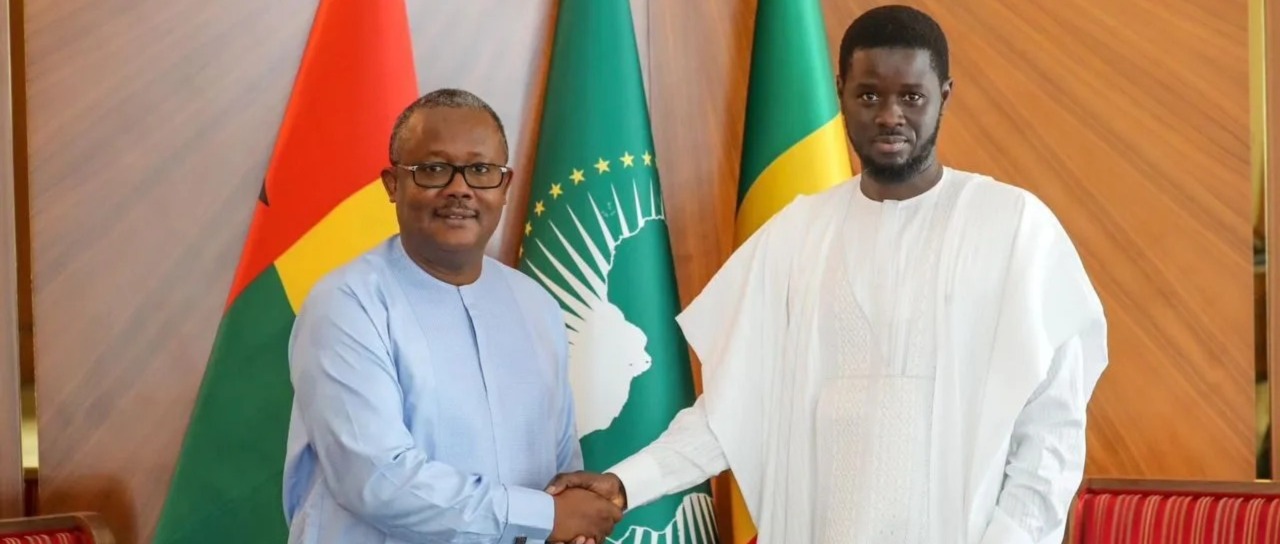 Diplomatie : Umaro Sissoco Embaló exfiltré au Sénégal