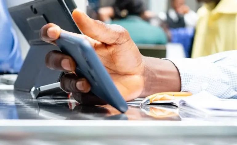 Cameroun : instauration d’une taxe pour les créateurs de contenus et les influenceurs