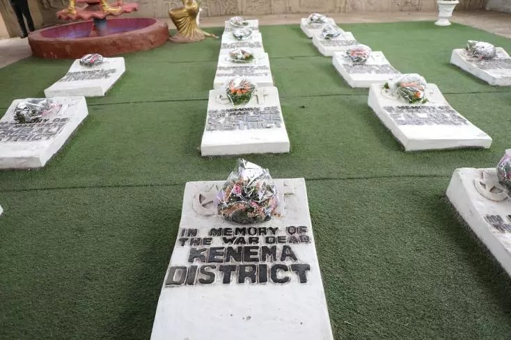 Sierra Leone : Julius Maada Bio présente ses excuses aux victimes de la guerre civile