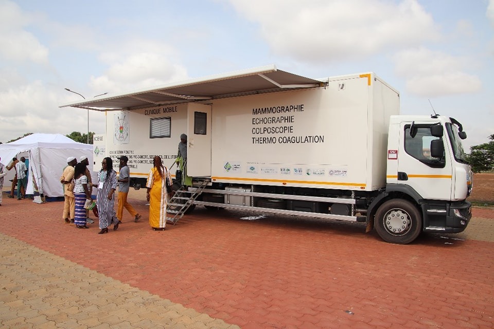Burkina Faso : près de deux millions de femmes soignées grâce aux cliniques mobiles
