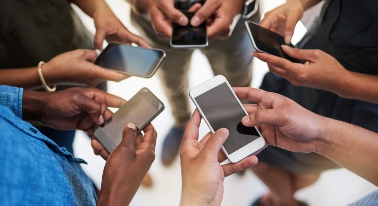 Afrique subsaharienne : le prix d’un smartphone équivaut à 26 % du PIB mensuel par habitant