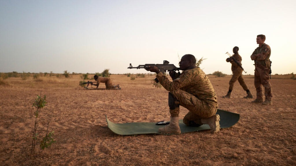 Burkina Faso: au moins quatorze soldats tués dans une nouvelle attaque