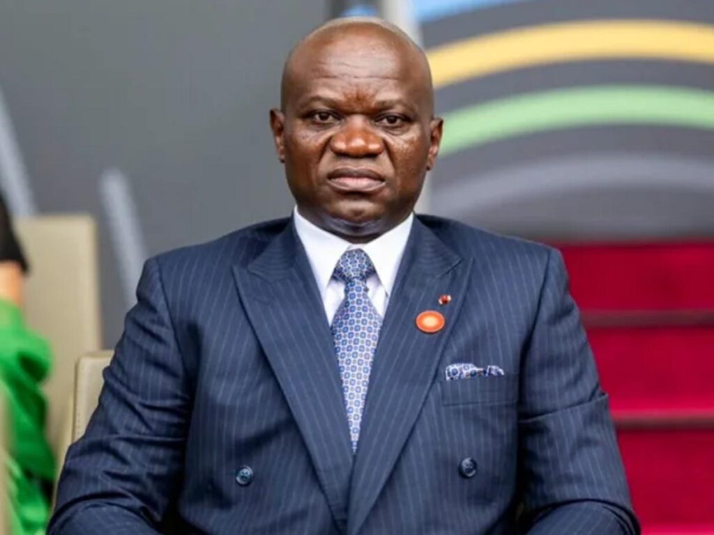 Gabon : un nouveau cadre juridique pour encadrer réseaux sociaux, influenceurs et IA