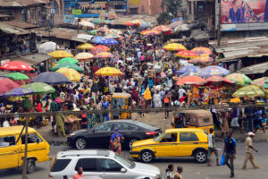 Nigeria : la pauvreté atteint 63 % malgré le recul de l’inflation