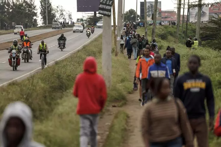 Kenya : la grève contre la hausse du carburant suspendue après quatre morts