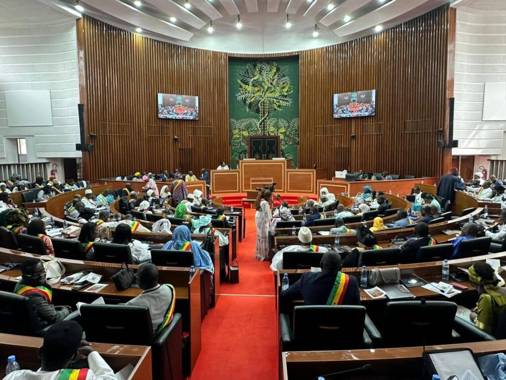 Sénégal : une réforme constitutionnelle relance les tensions au sommet de l’État
