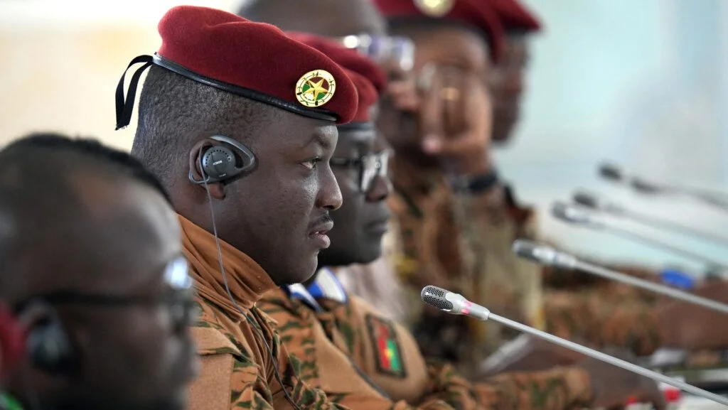Burkina Faso : une autorisation désormais obligatoire pour étudier à l’étranger