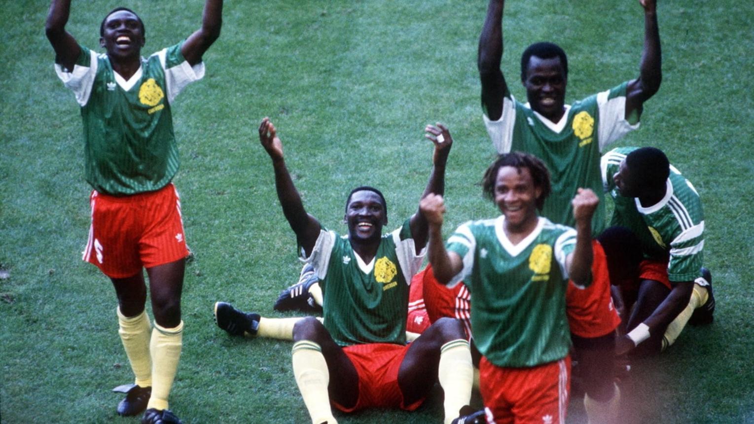 8 juin 1990, San Siro. Le Cameroun terrasse l’Argentine de Diego Maradona lors du match d’ouverture de la (Coupe du monde)