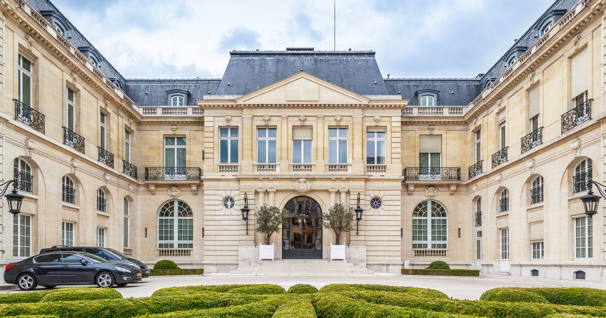 Le Chateau de la Muette a Paris, siege de l'OCDE ou est heberge le GAFI, qui fixe la norme de personne politiquement exposé