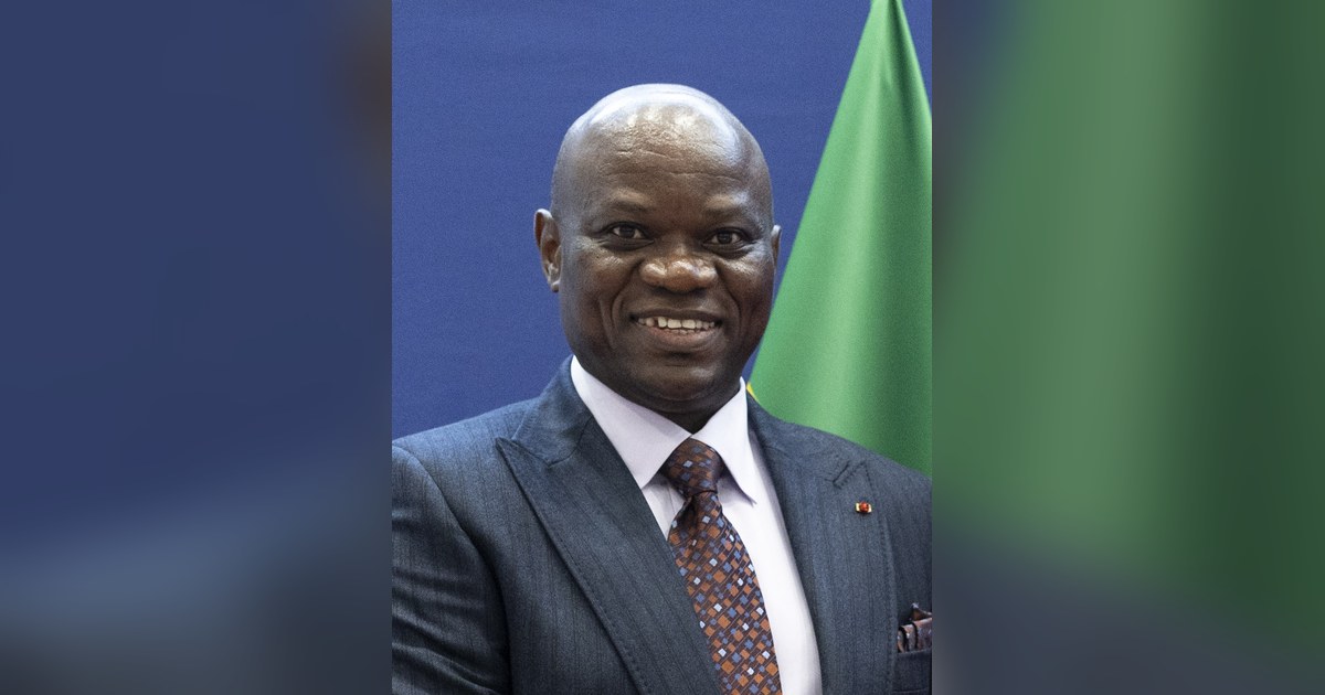 Brice Clotaire Oligui Nguema, president du Gabon, qui impose a Eramet la transformation locale du manganèse