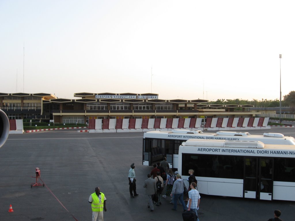 L'aéroport Diori-Hamani de Niamey, où l'Africa Corps a repris la base 101 au Niger