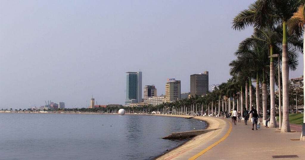 La baie de Luanda, capitale de l'Angola où Africell déploie le réseau financé par l'EXIM