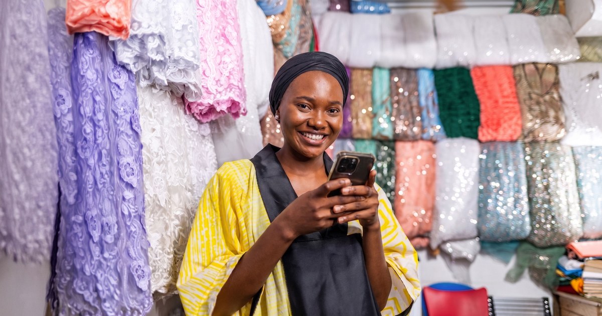finance numérique — La Banque africaine de développement et AXIAN lancent un programme de finance numérique pour souteni