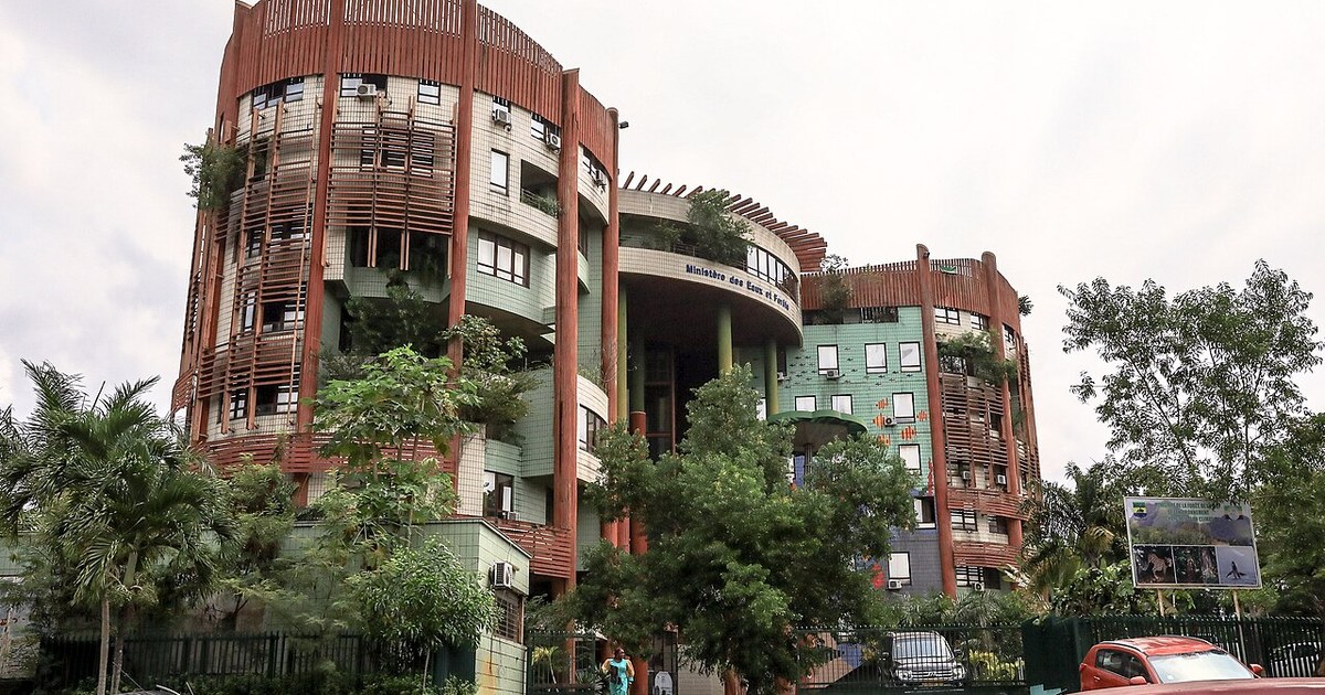 Un bâtiment ministériel à Libreville, siège de l'administration dont la Cour des comptes du Gabon juge les comptes