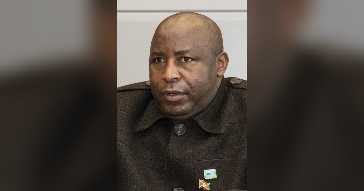 Évariste Ndayishimiye, président en exercice de l'Union africaine, médiateur sur le Soudan