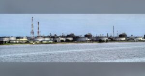 Complexe pétrolier et gazier au Nigeria, pays exportateur concerné par le règlement méthane de l'UE