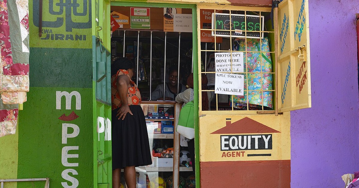 Un agent M-Pesa à Nairobi, la plateforme de paiement mobile de Safaricom au Kenya