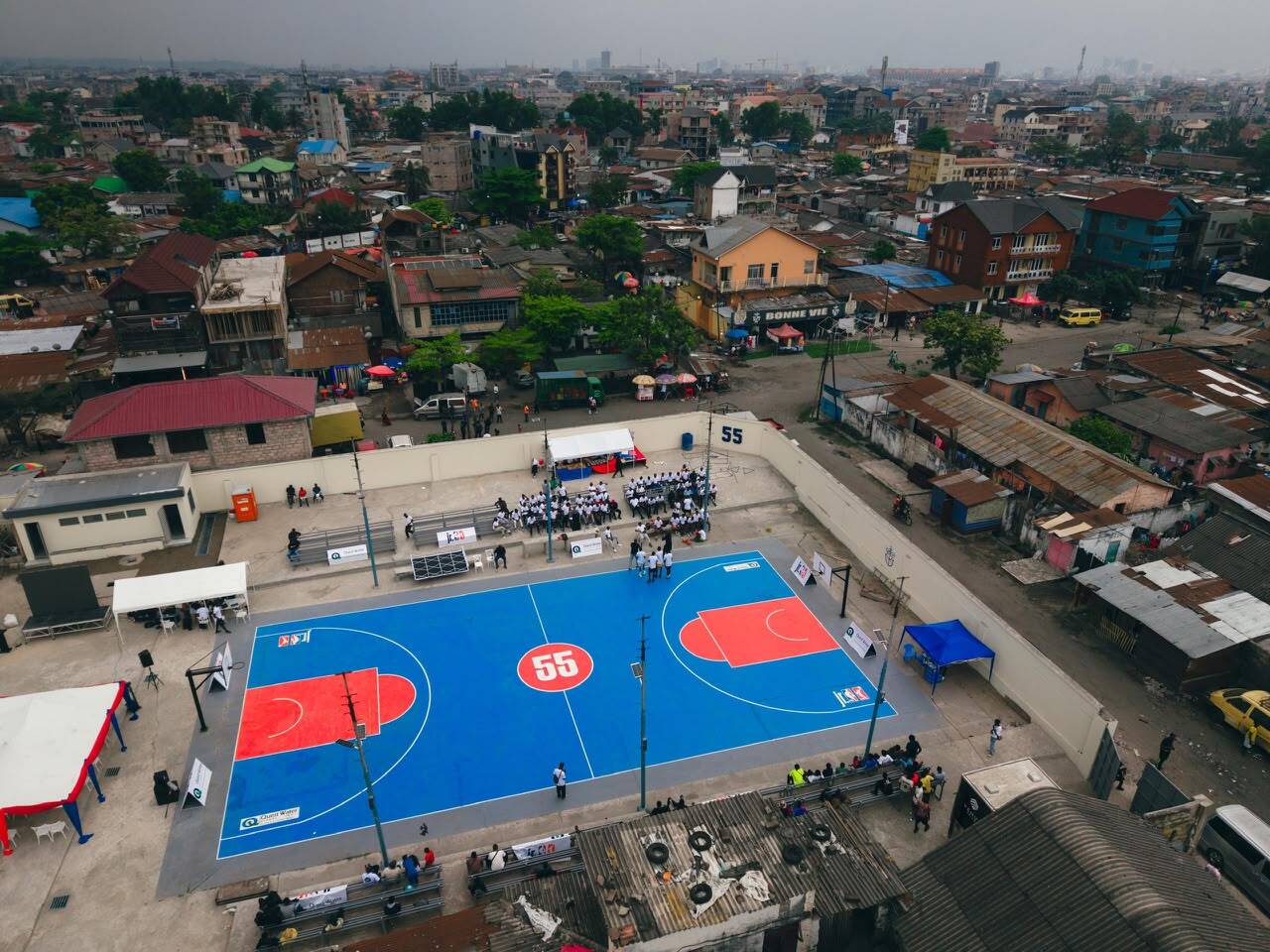 terrains Mutombo — NBA Africa et Quest Water Global Vont Construire 55 Terrains de Basket en République démocratique du 
