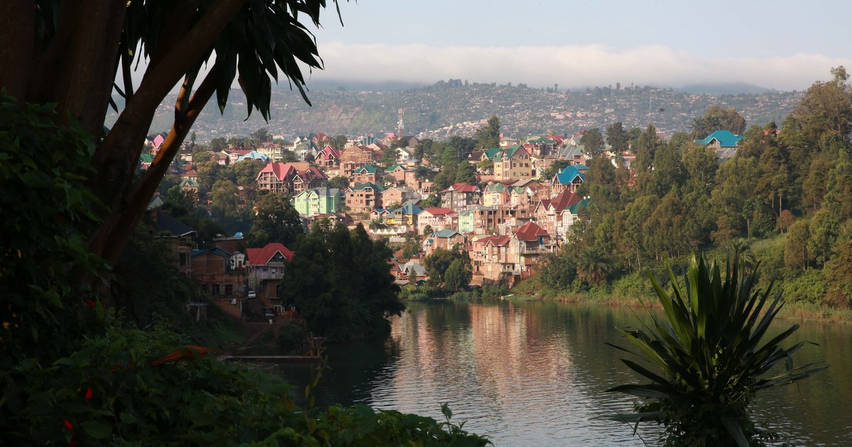 Le lac Kivu à l'aube, dans l'est de la RDC où Joseph Kabila a pris la tête du FRN
