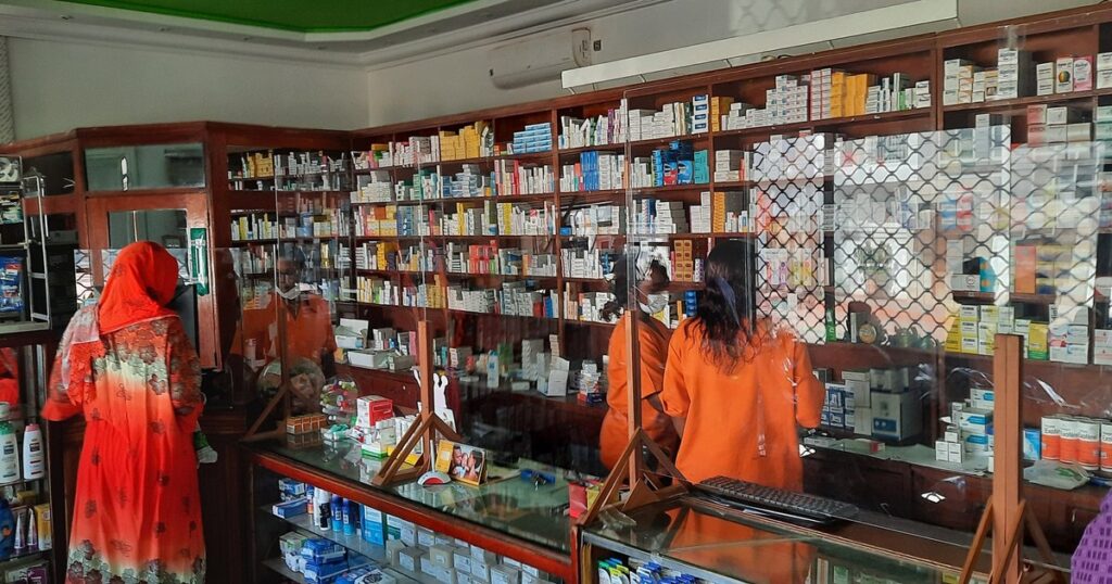 Officine au Sénégal : la valeur du médicament en Afrique se joue de la molécule au comptoir