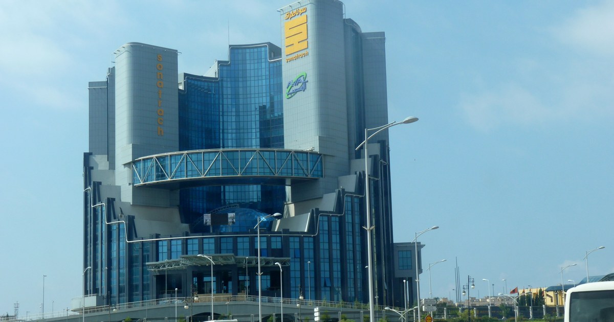 Bâtiment de Sonatrach à Oran, le groupe algérien en tournée aux États-Unis