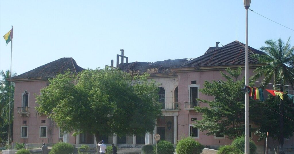 Ancien palais présidentiel de Bissau, capitale de la Guinée-Bissau, où la présidentielle du 6 décembre est compromise