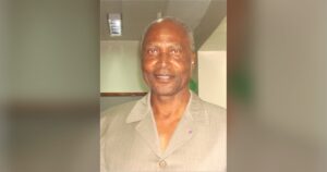Portrait de Louis-André Dacoury-Tabley, alors ministre de la Solidarité et des Victimes de guerre de Côte d'Ivoire